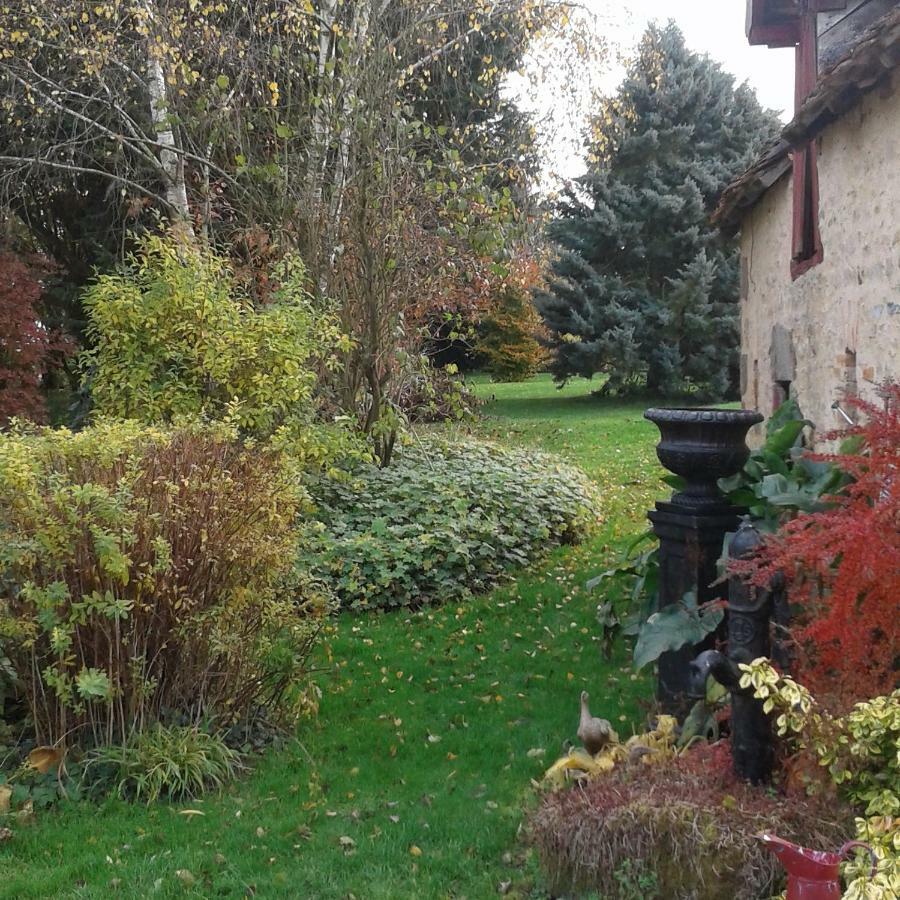 Hotel Les Ruettes Saint-Germain-sur-Sarthe Esterno foto
